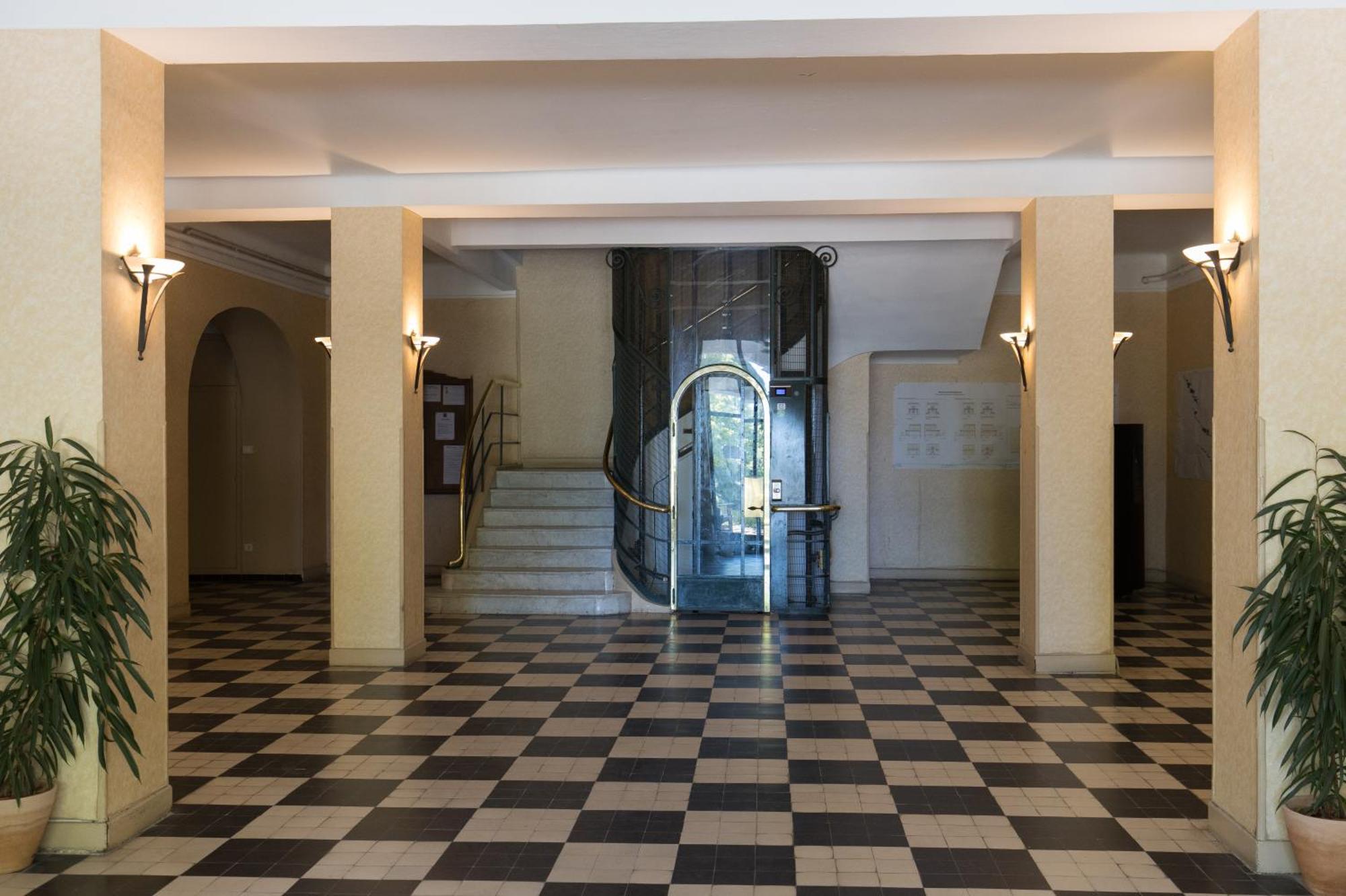 Appartement Grand A 5 Minutes A Pied De La