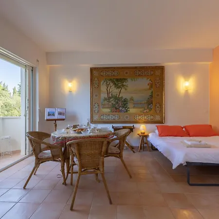 Grand Studio A 5 Minutes A Pied De La Plage La Ciotat Exterior photo